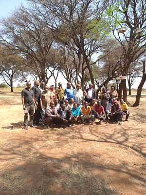 Ziara_ya_Nyuki_-_Mtinko_2020_-_Viongozi_wa_WAENDELEE_watembelea_miradi_ya_nyuki